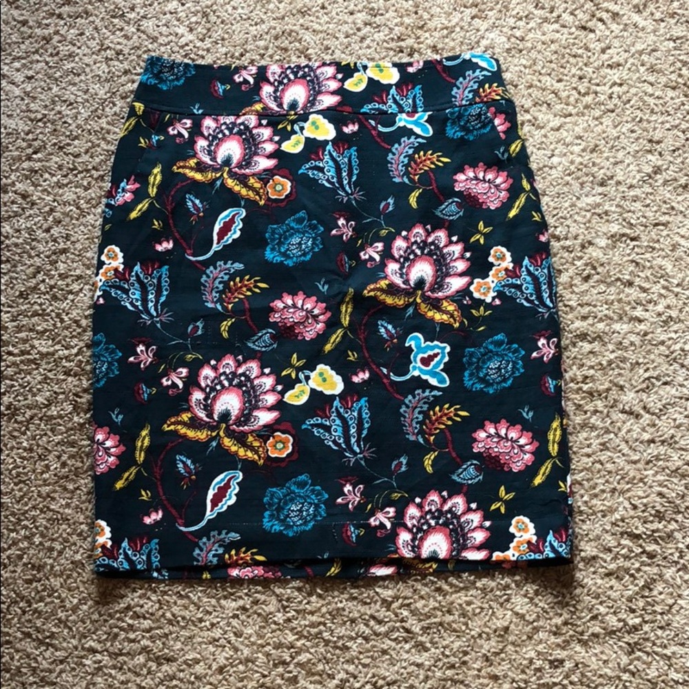 LOFT floral print pencil skirt